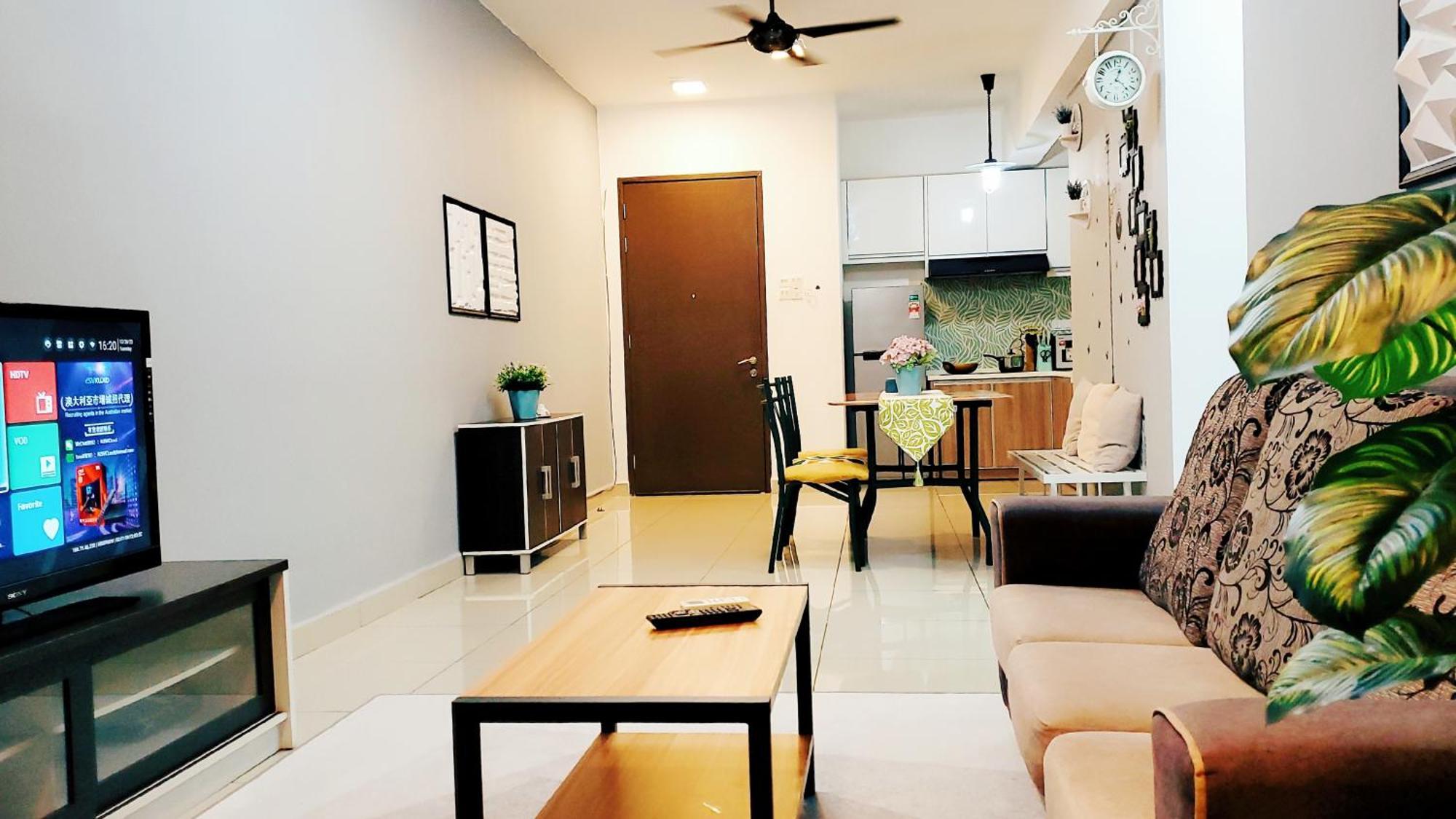 Centre Majestic 2 By Empire Apartment